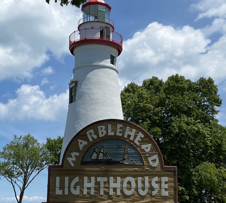 marblehead-lighthouse-historical-society-at-marblehead-lighthouse-state-park-photo